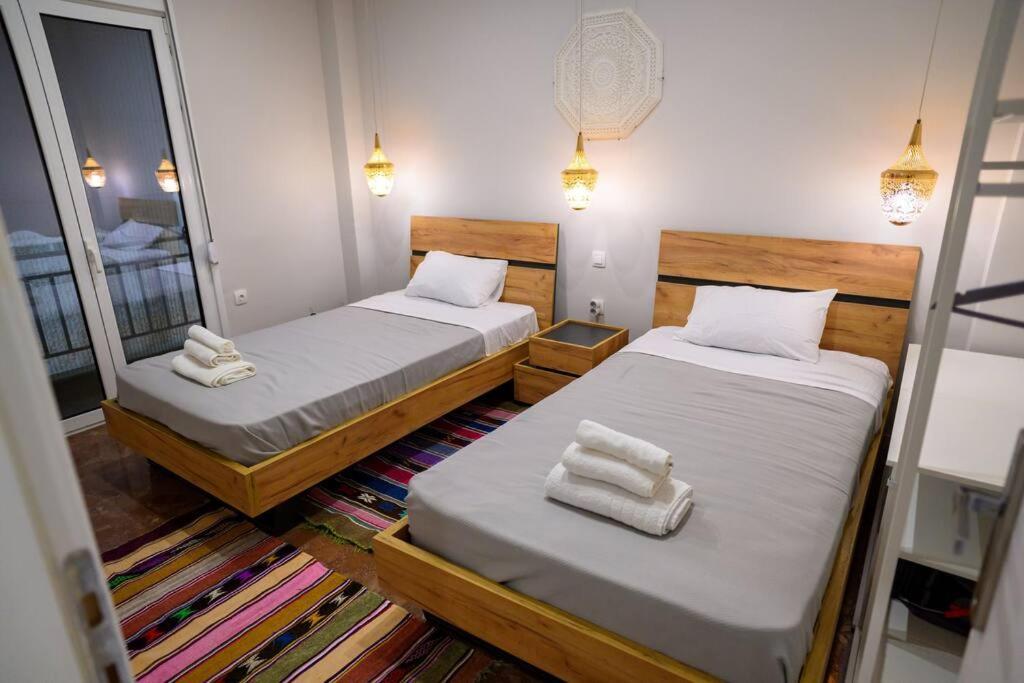 Boho 2 Bdr Luxury Meets The East Apartment เอเธนส์ ภายนอก รูปภาพ