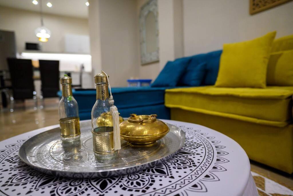 Boho 2 Bdr Luxury Meets The East Apartment เอเธนส์ ภายนอก รูปภาพ
